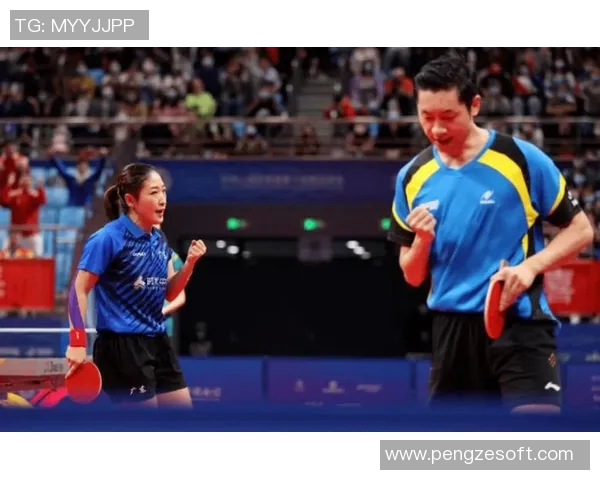 女孩热爱足球球星的背后故事:从偶像到人生榜样的心路历程 女孩热爱足球球星的背后故事:从偶像到人生榜样的心路历程